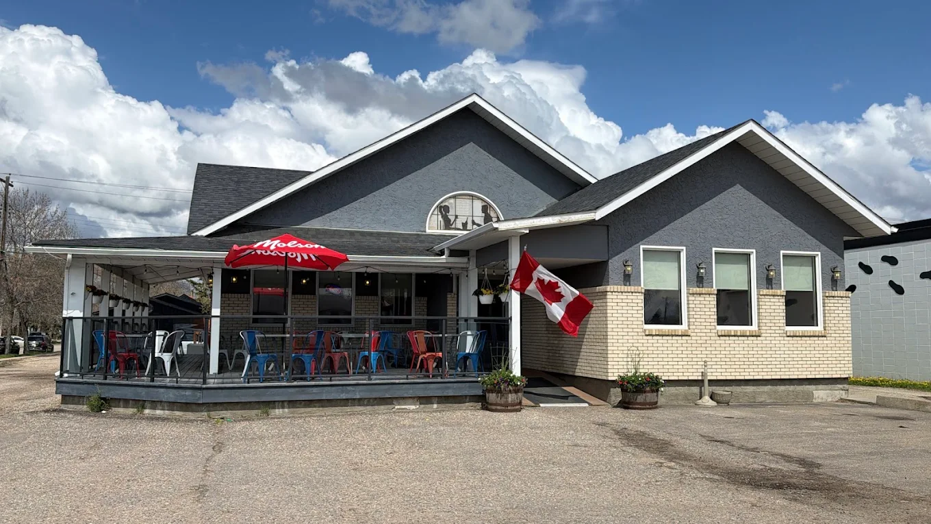 Nick's Lounge bar and grill exterior and patio on 50 Avenue in Bonnyville, AB